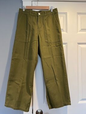Who What Wear Olive Utility Cropped Pants